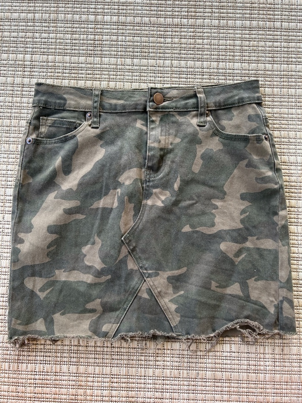 Altar’d State Camo Camouflage Raw Hem  Skirt, Size XS